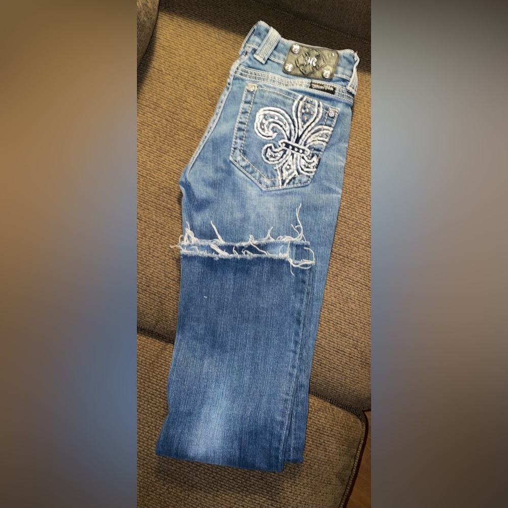 Miss Me Distressed bootcut jeans size 27